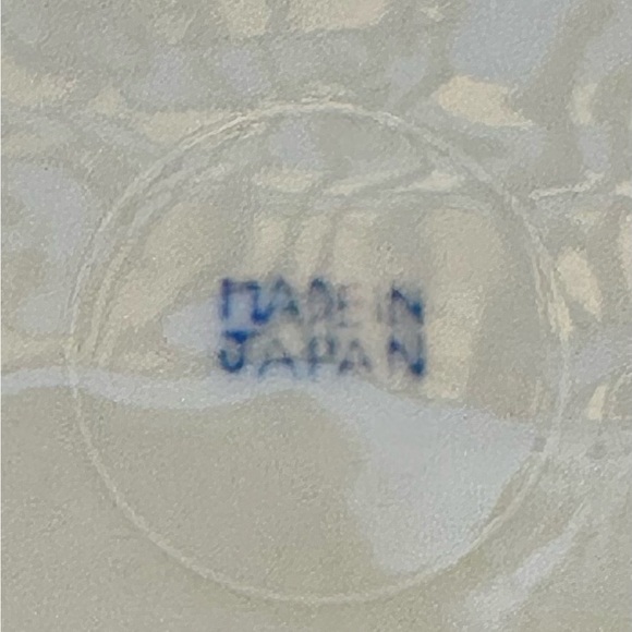 Blue Willow 6 1/4” Made in Japan Plates - Picture 3 of 6